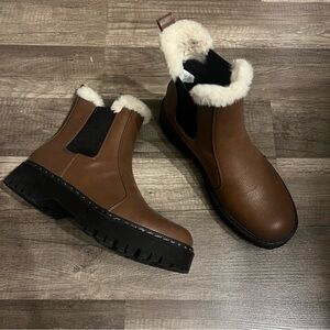 UNIONBAY Tan Winter Boots with Fur Trim